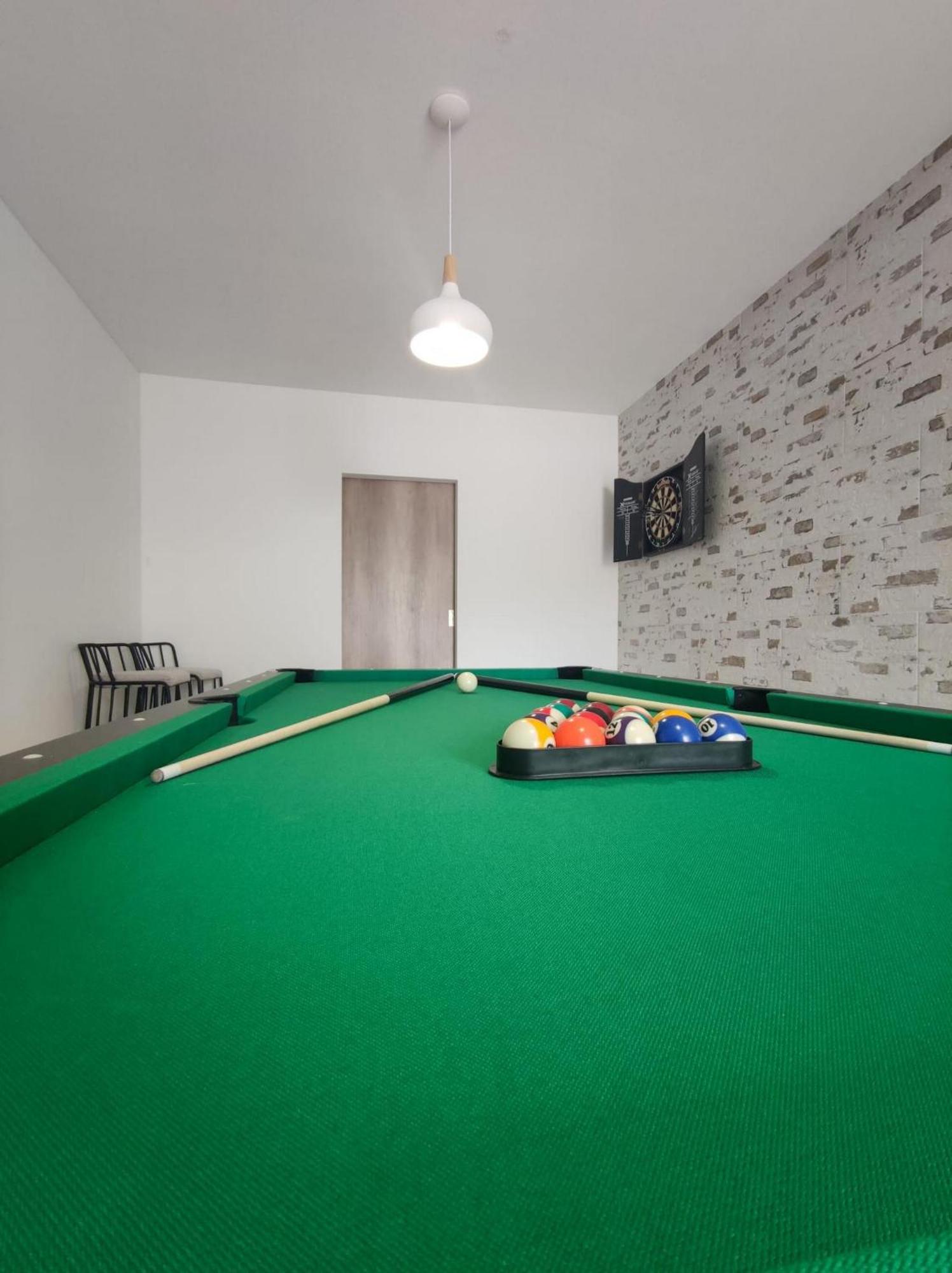Scenic Sea View,Three Bedroom Villa With Pool 特罗吉尔 外观 照片